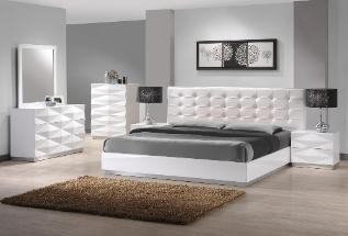 Verona Contemporary bedroom with platform bed